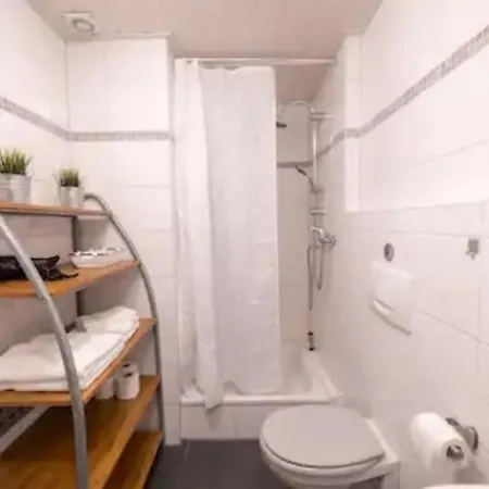 Ferienwohnung Nr 4 Im Gemutlichen Gastehaus Benedikt דירה פרידריכסהאפן